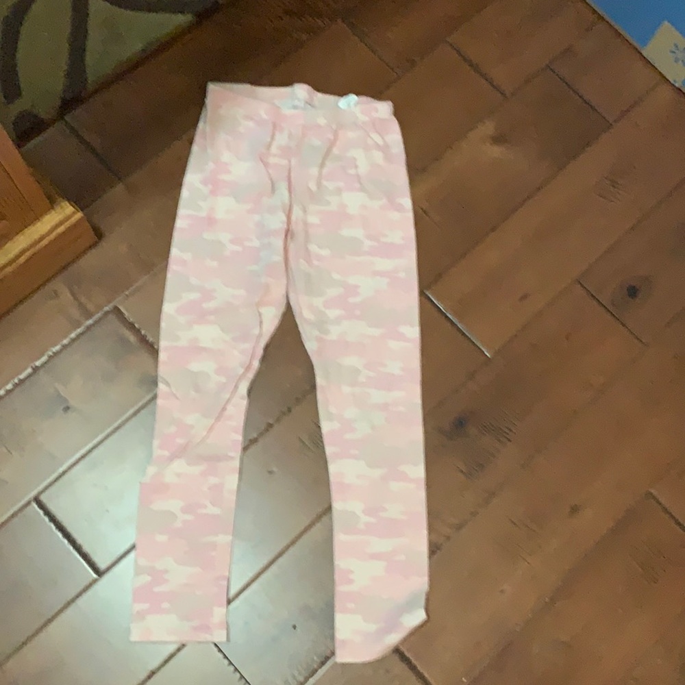 Pink  leggings from The Children’s Place